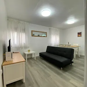 Piso Junto Al Hospital Macarena Apartamento